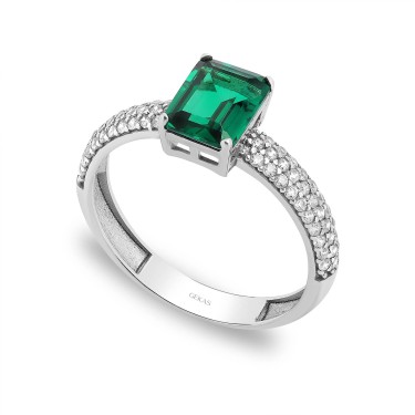 14 Ayar Beyaz Altın Yeşil Baget Taşlı Yüzük